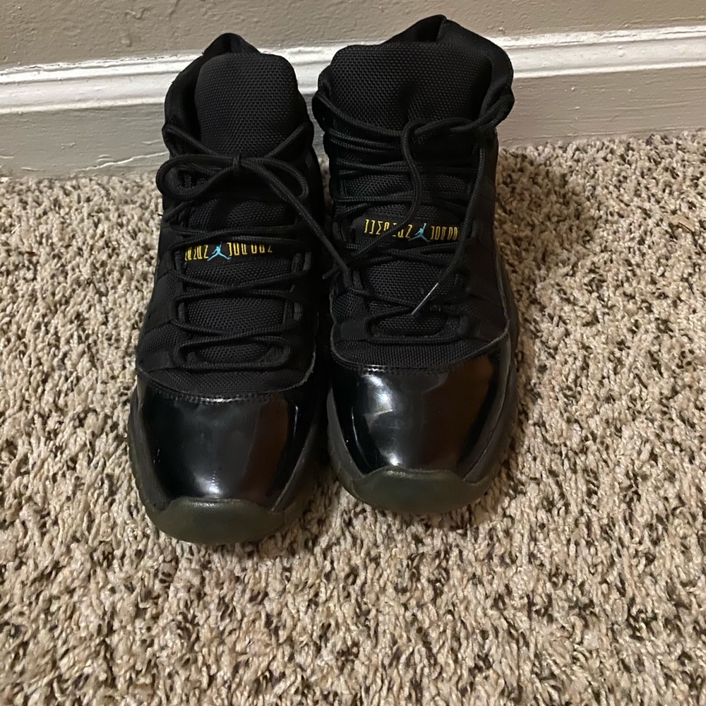 Jordan 11s
